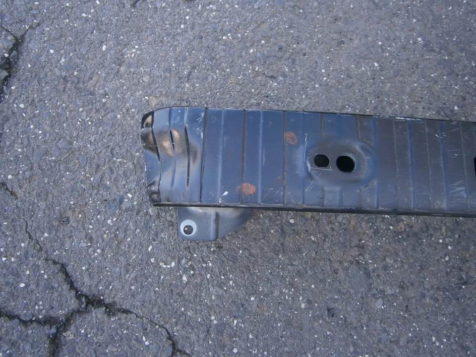 dp51142 Volvo V50 2005 2006 2007 2009 2010 rear bumper reinforcement impact bar - Image 3 of 4