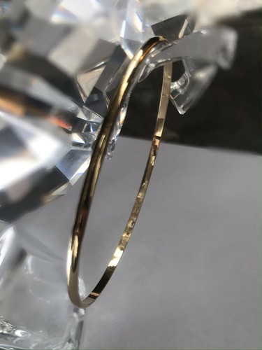 Solid 9ct Yellow Gold Bangle Brand new