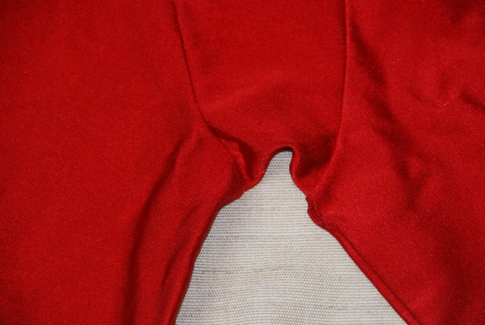 Shorts de compressão masculino SIXERS BIKE Underarmour exercício vermelho tamanho G - Imagem 4 de 4