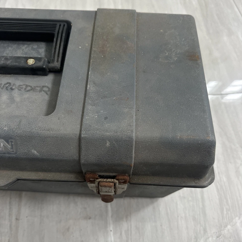 Vintage Stack On Lockable Tool Box Chest W/ Tray 19x9x9.5” Gray Made In USA - Image 4 of 4