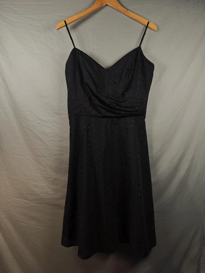 Vestido ABS Allan Schwartz Negro Líneas de Ojales Talla 12 Correas Ajustables Foto 2 de 4