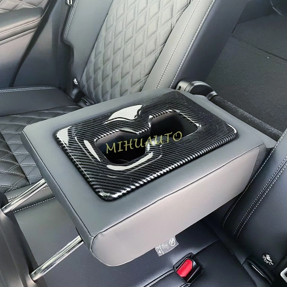 Cubierta portavasos asiento trasero fibra carbono para Mitsubishi Outlander 2022-2025 Foto 2 de 4
