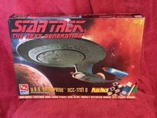 AMT ERTL Star Trek The Next Generation U.S.S. Enterprise NCC-1701 D Plus Pack
