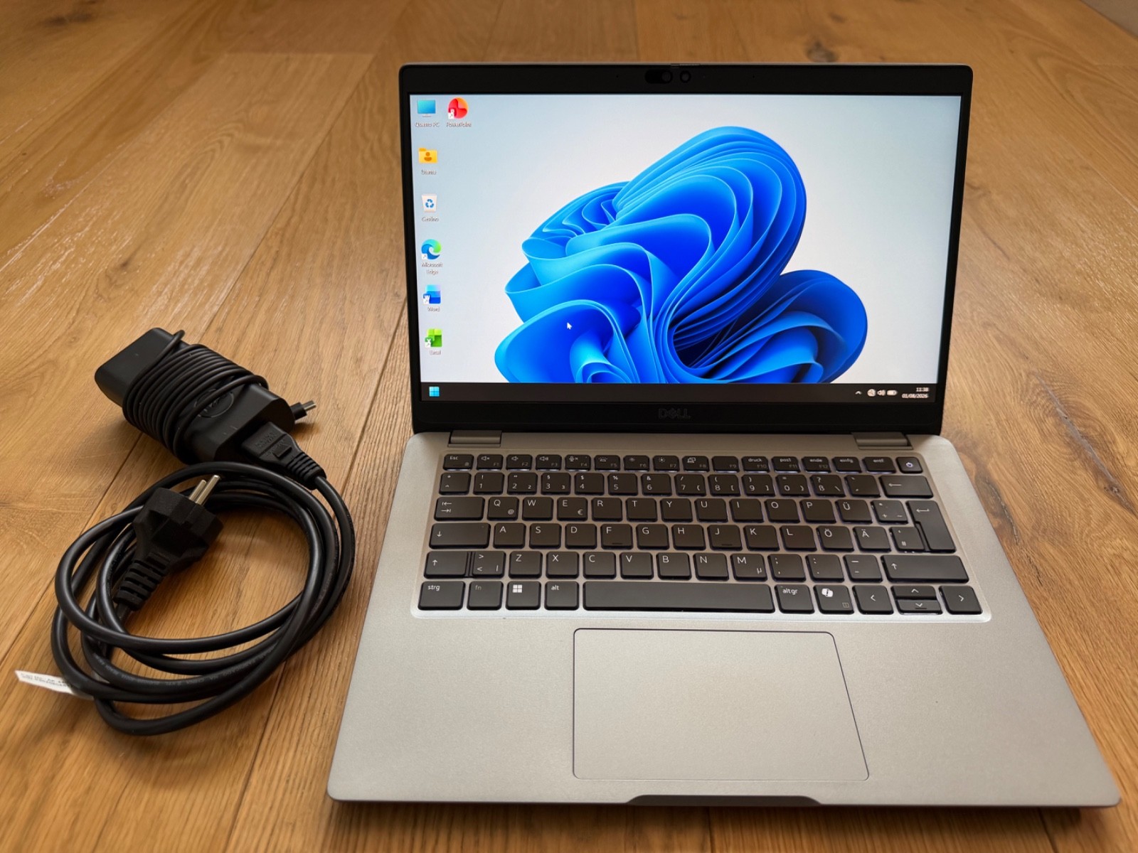 Dell Latitude 5350 Touch Intel Core Ultra 5 135U vPro 16GB RAM SSD 256GB