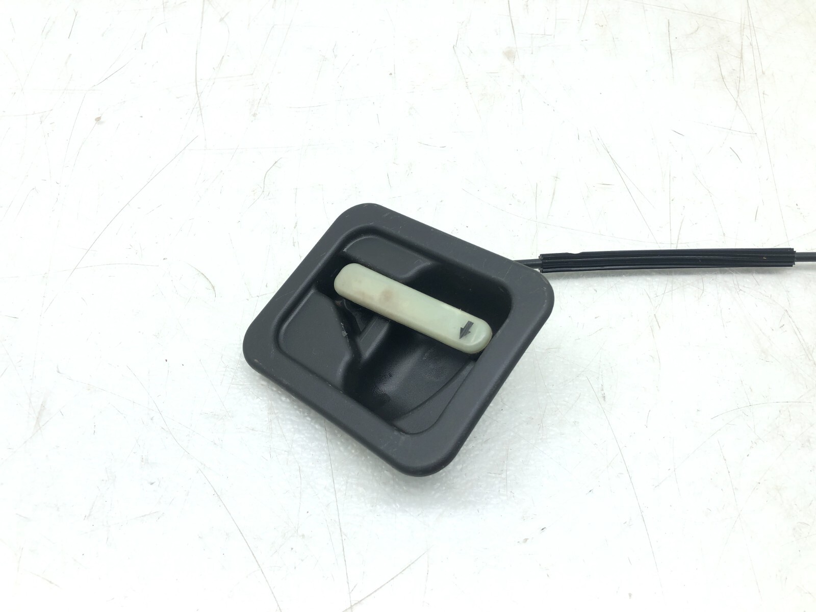 2014-2018 BENTLEY FLYING SPUR REAR TRUNK LID LOCK LATCH RELEASE OPENER HANDLE OE