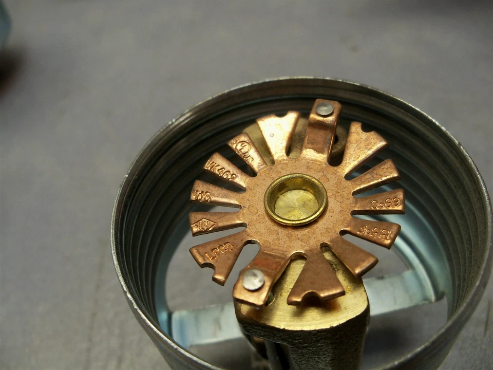 Aspersor colgante oculto de respuesta rápida modelo 155F VK462 Viking lote de 8 Foto 3 de 4