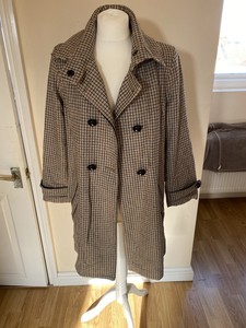 check swing coat