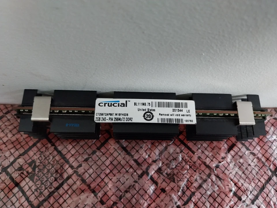 Crucial CT25672AP667 2GB PC2-5300 DDR2-667MHz Apple MacPro Server Memory - Image 2 of 2