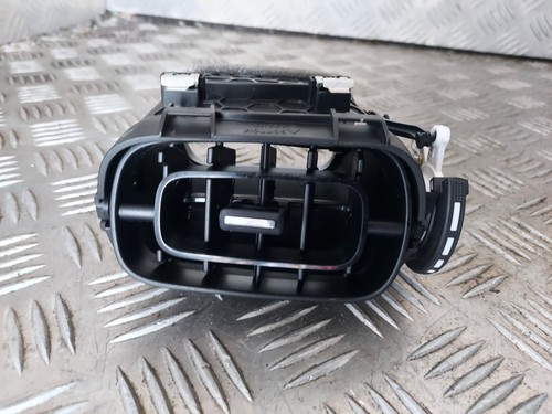 Grille D'aération Gauche Pour Citroën C3 II Phase 1 - Pièce D'origine PSA - Occasion En Bon état