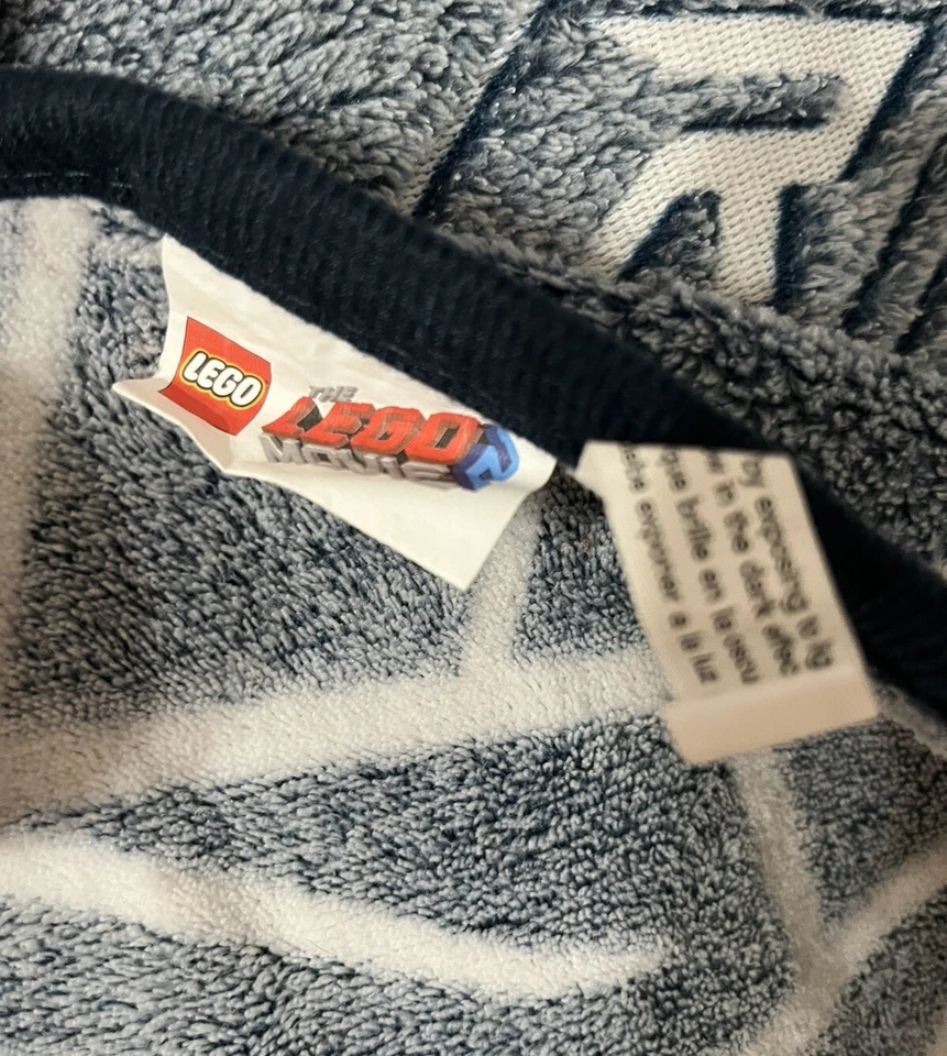 The Lego Movie 2 GLOW IN THE DARK Plush Throw 46" x 60" Glowing Blanket - Image 3 of 4