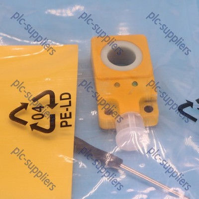 One New TURCK BI15R-Q14-AP6X2-H1141 Inductive Sensor FAST DELIVERY