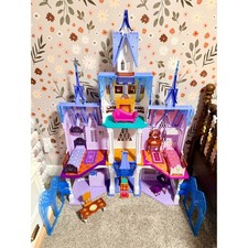 Disney Frozen 2 Ultimate Arendelle Castle Playset