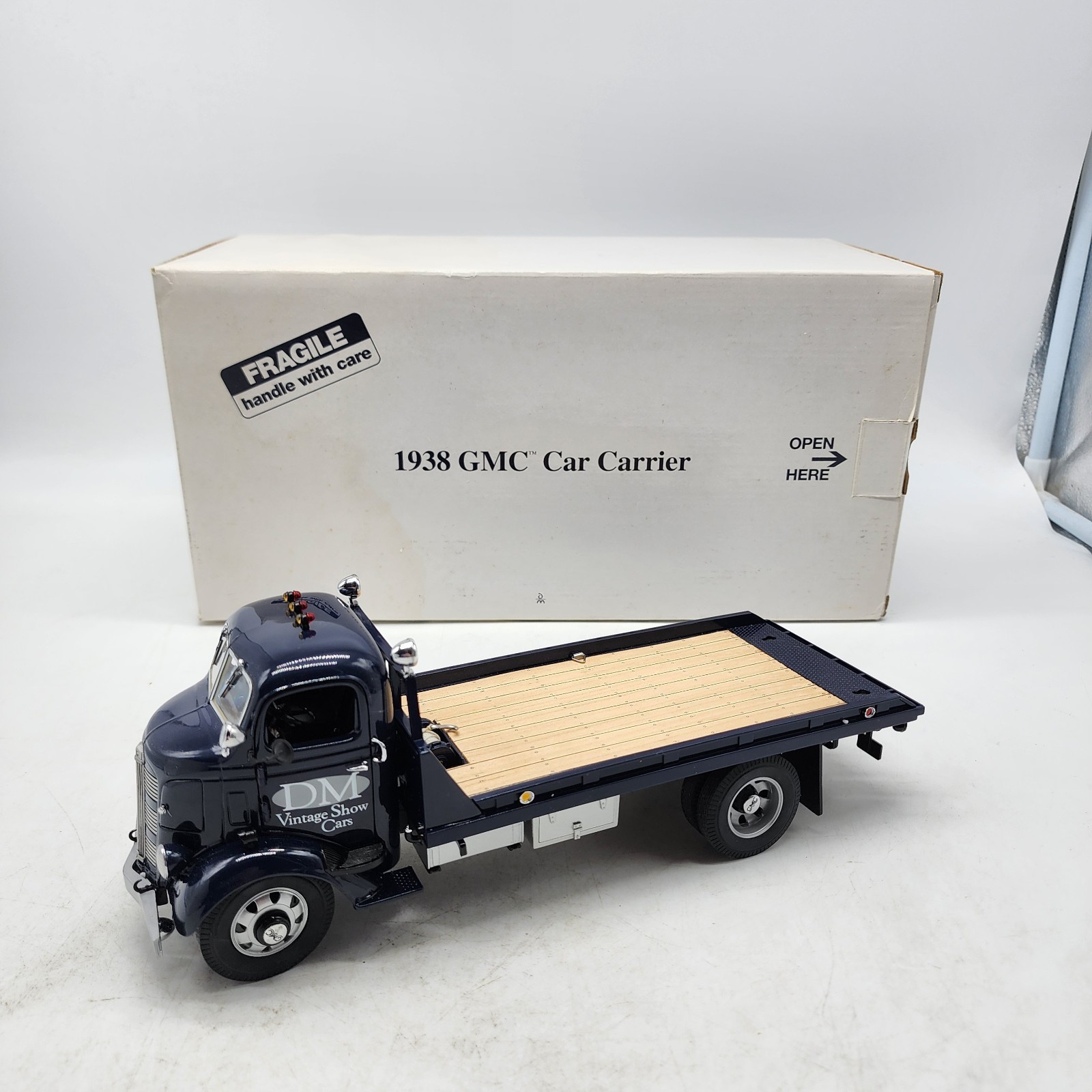 Danbury Mint 1938 GMC Car Carrier Dark Blue Cabover COE 1:24 Rare W Box No Title
