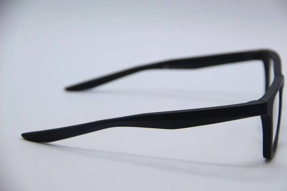 NUEVAS GAFAS NIKE 7111 010 NEGRAS AUTÉNTICAS CON ESTUCHE 50-20 Foto 4 de 4