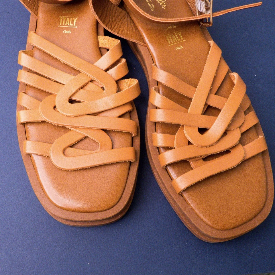 Sandalias de cuero Seychelles Gladiador para mujer talla 8,5 Italia cuero marrón (nuevas) Foto 3 de 4