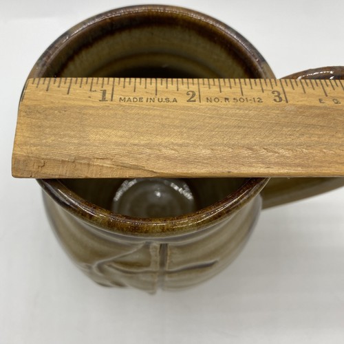 Keramiktasse Kreuz und Flamme Fassform braun signiert - Bild 10 von 10