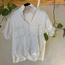 Max Studio Cream Textured Button Down Shirt Size Small