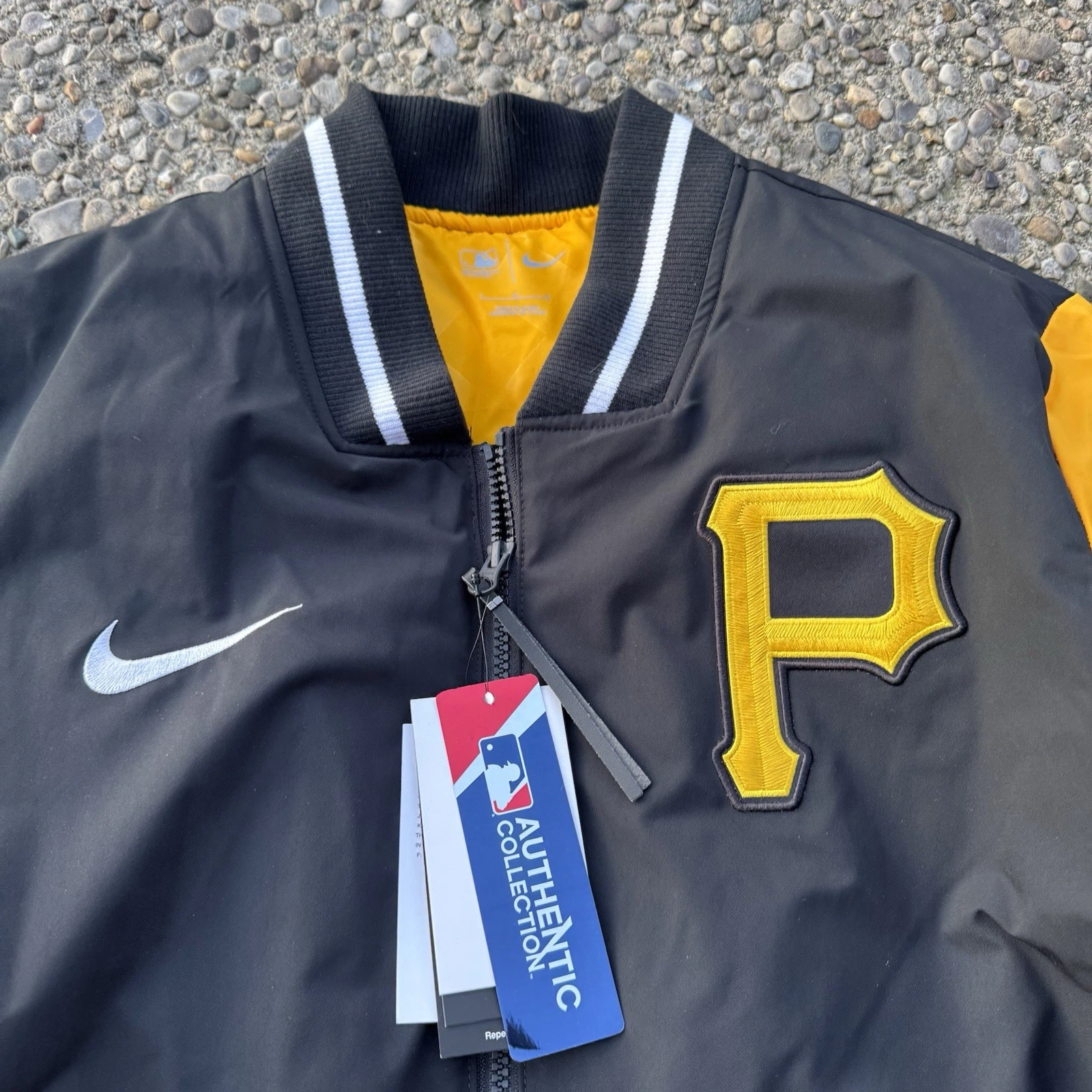 Pittsburgh Pirates Nike Dugout Performance Full Zip Jacket Men’s Sz L New W Tags - product detail image 2