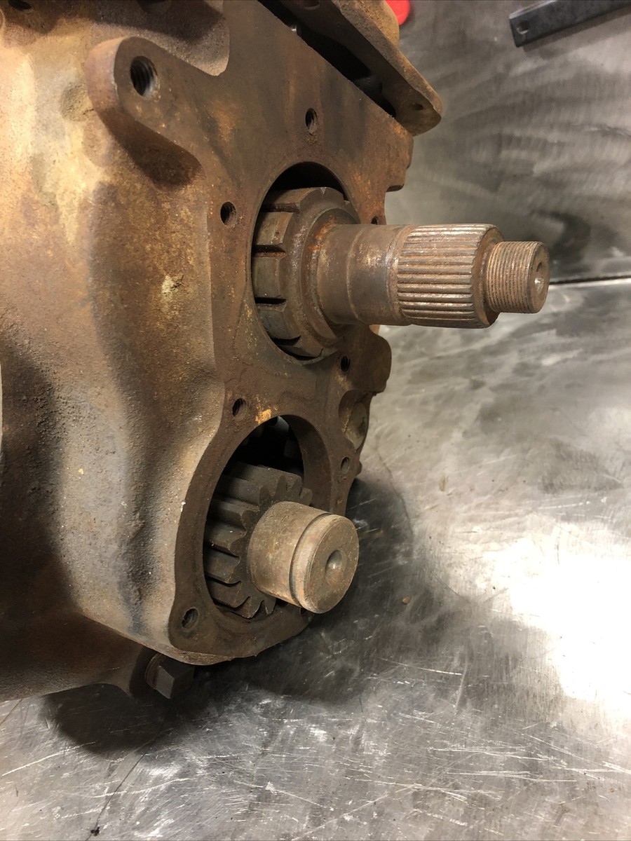 1954 - 63 FACTORY OEM GM MUNCIE Transmission 3837334 Casing 