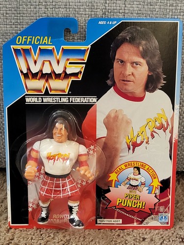 WWF Hasbro Series 2 Roddy Piper MOC WWE + case ...