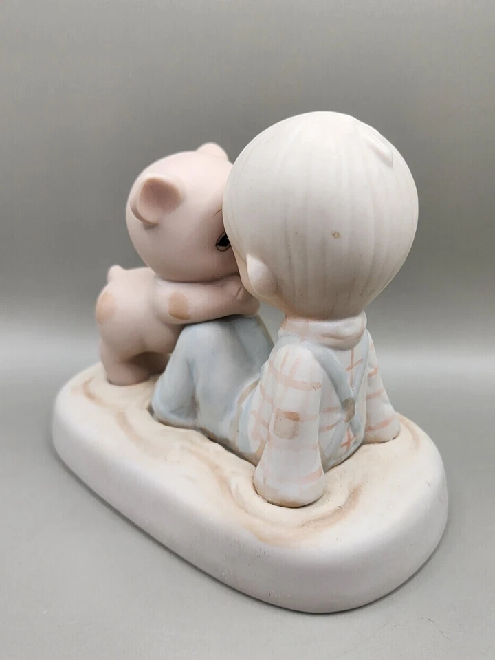 Figura Precious Moments We're In It Together niño y cerdo en barro Foto 4 de 4