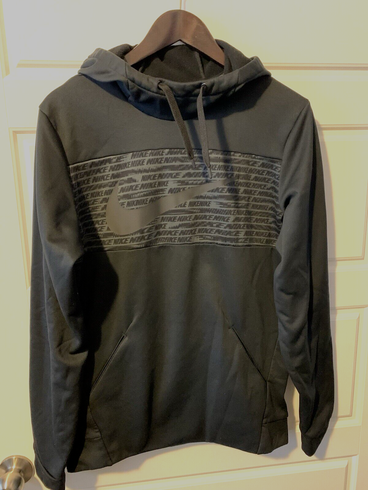 AUTHENTIC NIKE THERMA DRI-FIT GFX 2 BLACK/GRAY PULLOVER HOODIE SIZE SMALL