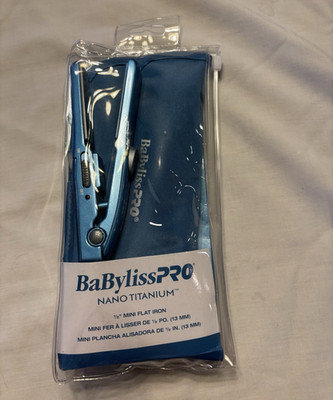 BaBylissPRO Nano Titanium Mini Flat Iron 1/2 in Titanium 430°F Blue