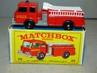 Matchbox Lesney 29 Fire Pumper Truck Denver red