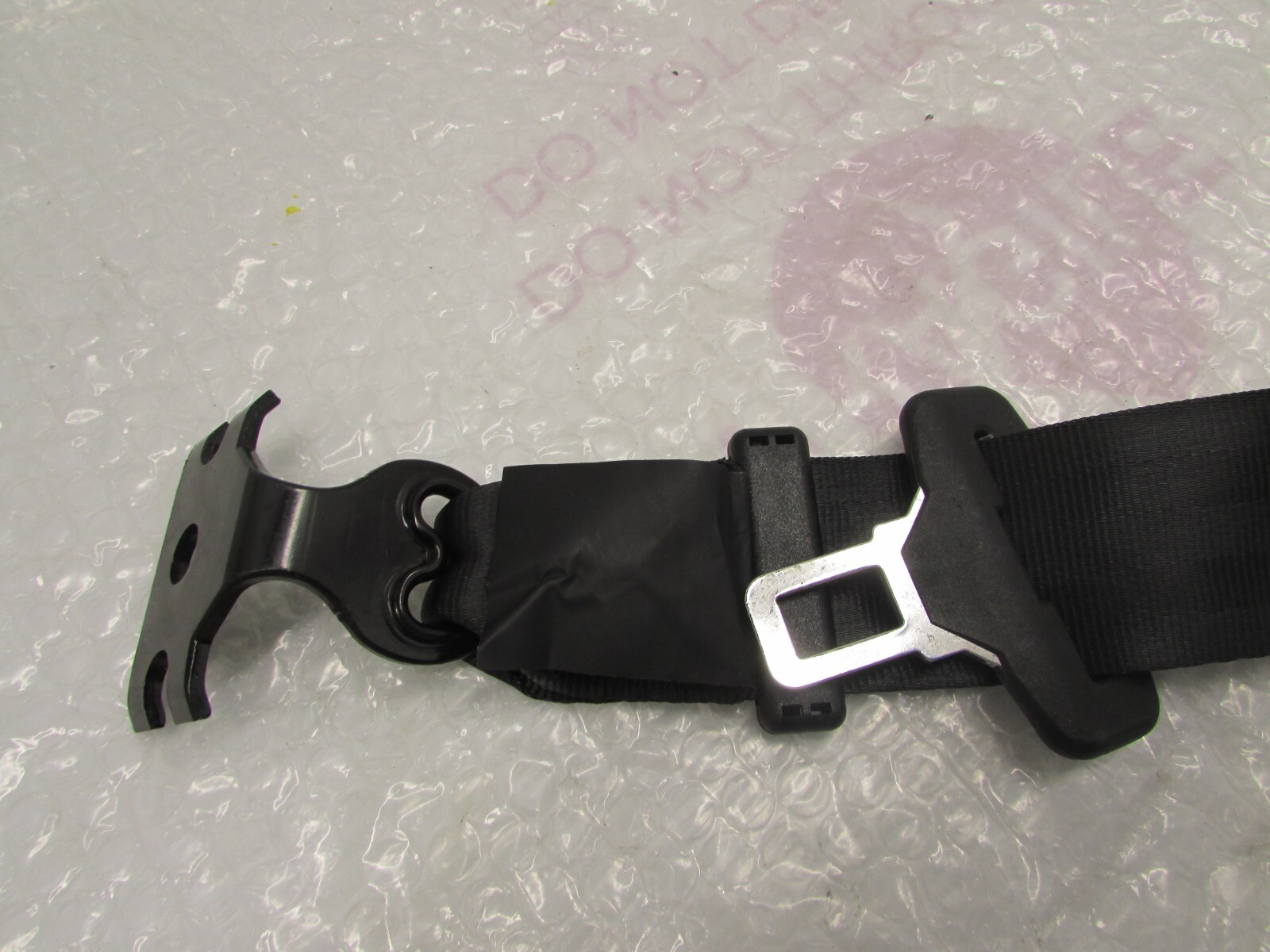2014-2017 MASERATI QUATTROPORTE REAR CENTER MIDDLE SEATBELT RETRACTOR 6700125100
