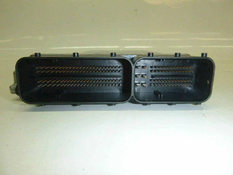 Centralina motore DDE 8512498-01 / 0281017550 BMW 1 CABRIOLET (E88) 120D - Immagine 3 di 4