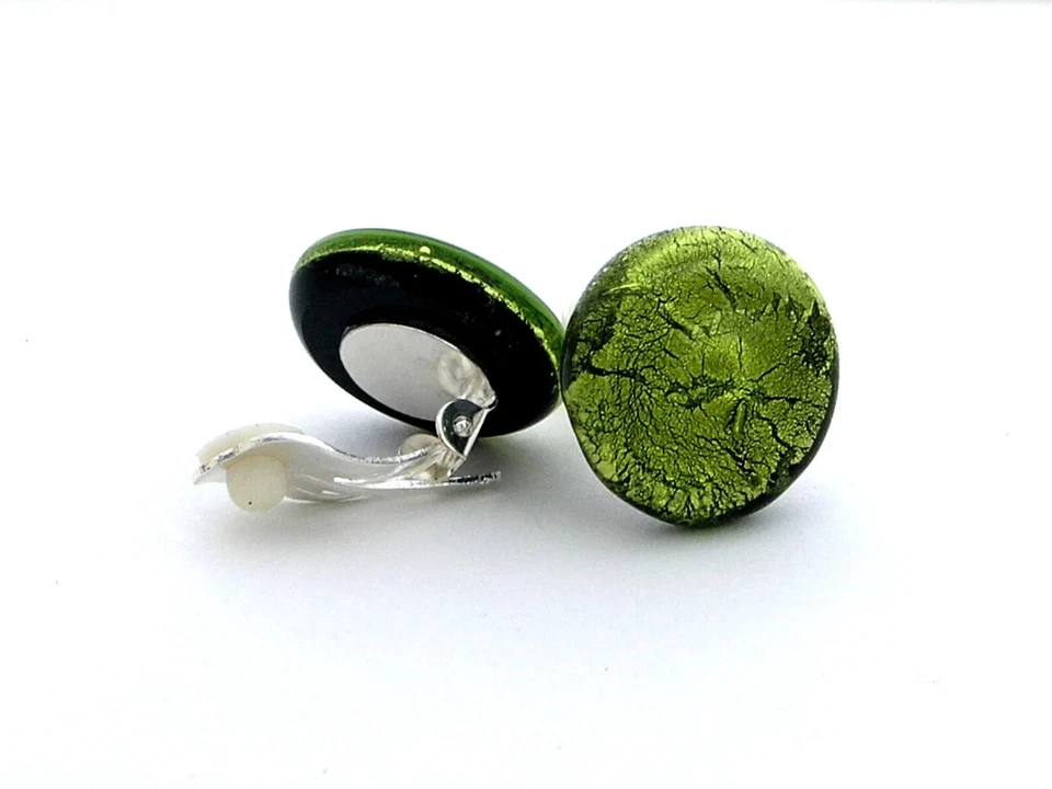 Runde Ohrclips Muranoglas, ca 2cm Durchm peridot grün Tragepolster handgefertigt - Bild 3 von 4
