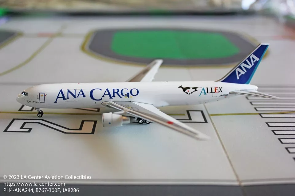 Phoenix Model All Nippon ANA Cargo Boeing 767-300F Allex Diecast Model 1:400