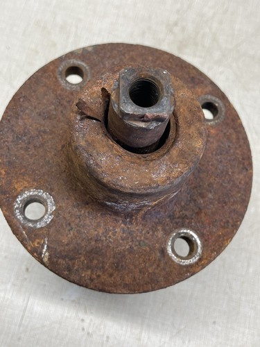Snapper 1855A Tractor 54” Deck Left Mandrel/spindle For Parts Rebuild 6” - Picture 4 of 5