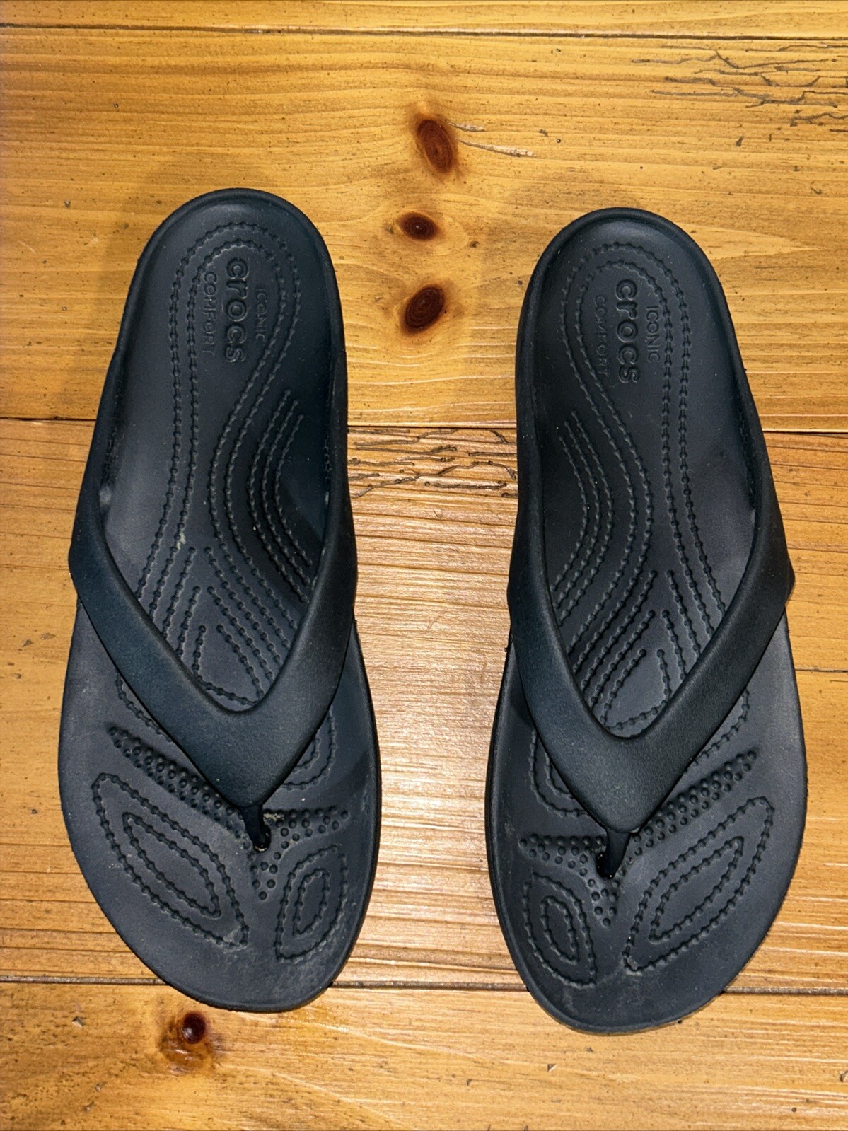 Crocs Flip Flops Womens Size 7 Black Iconic Comfort Beach Resort Thong-image