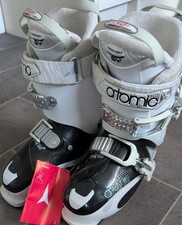 Atomic LiveFit 70 Women's Ski Boots Size 25.5 White Black Flex Comfort Winter