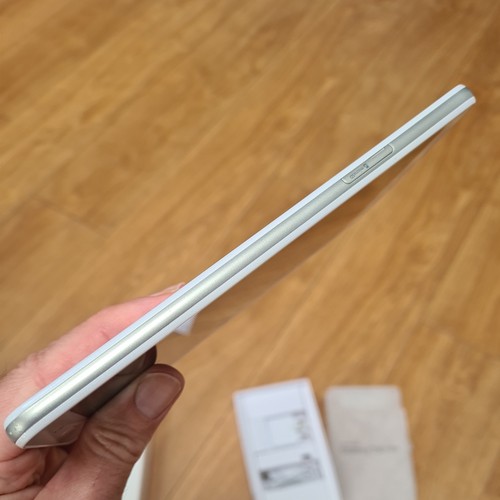 Samsung Galaxy Tab A 2016 7.0 SM-T280 7.0'' WiFi Google Android Tablet 8GB White - Picture 10 of 11