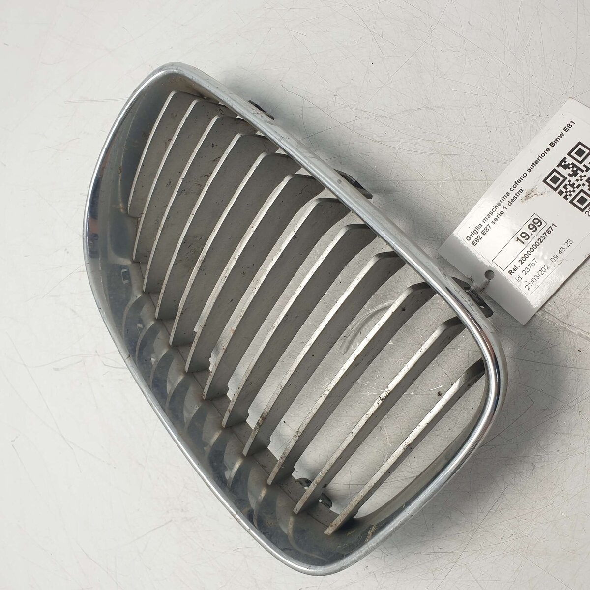 Griglia mascherina cofano anteriore Bmw E81 E82 E87 serie 1 - Usato Garantito