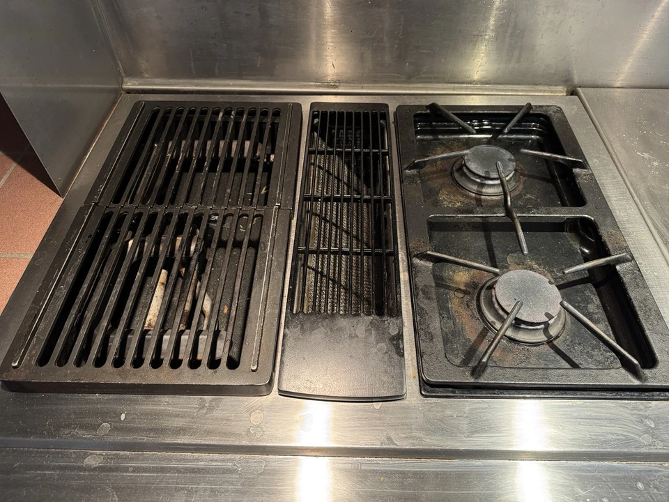 Jenn-Air JDS9860AAP Horno de Gas Inoxidable con Sartén Add On Foto 4 de 4