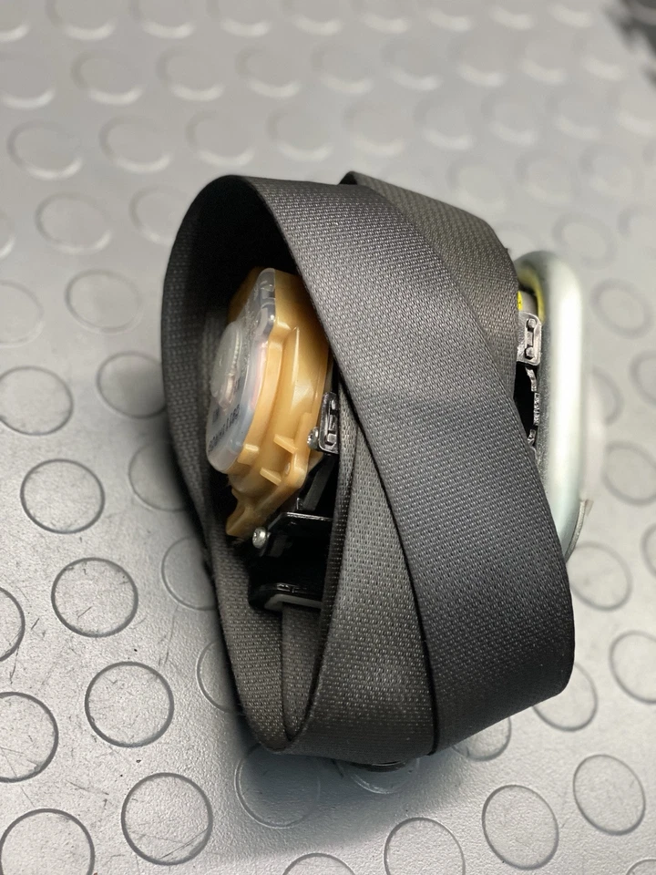 Cinturón de seguridad del pasajero delantero derecho SCION TC 2005-2010 *BUENO* OEM Foto 3 de 4