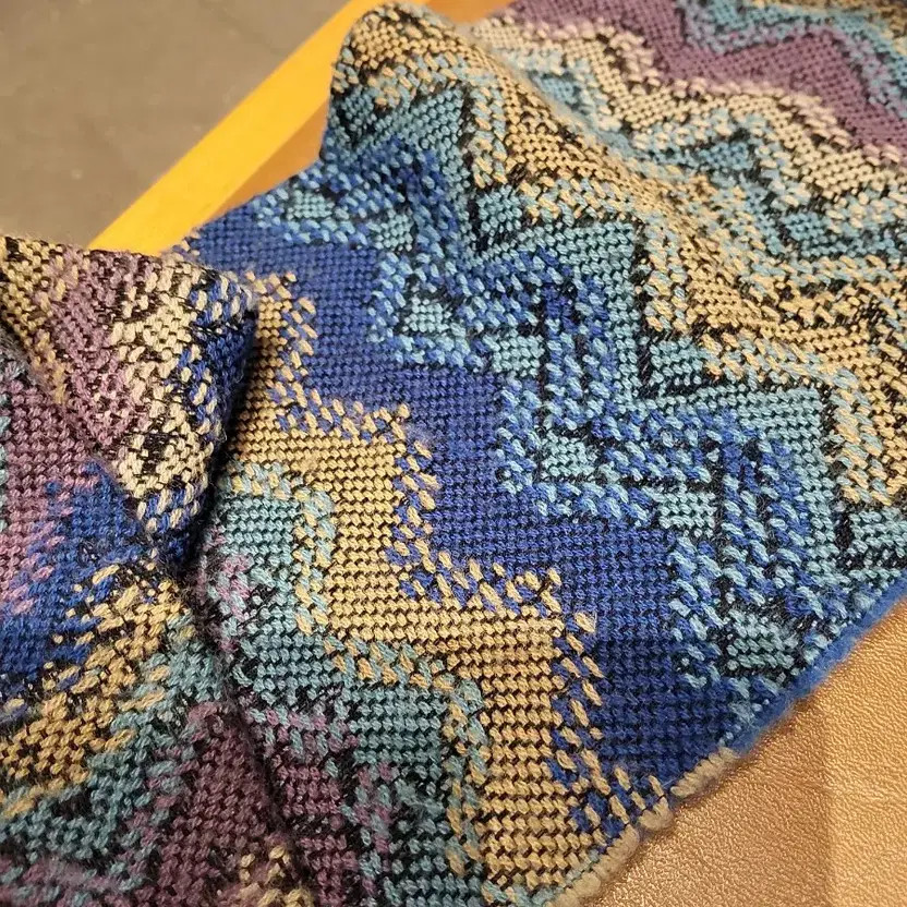 Missoni Zigzag Pattern Wool Scarf Lightly Used - image 1