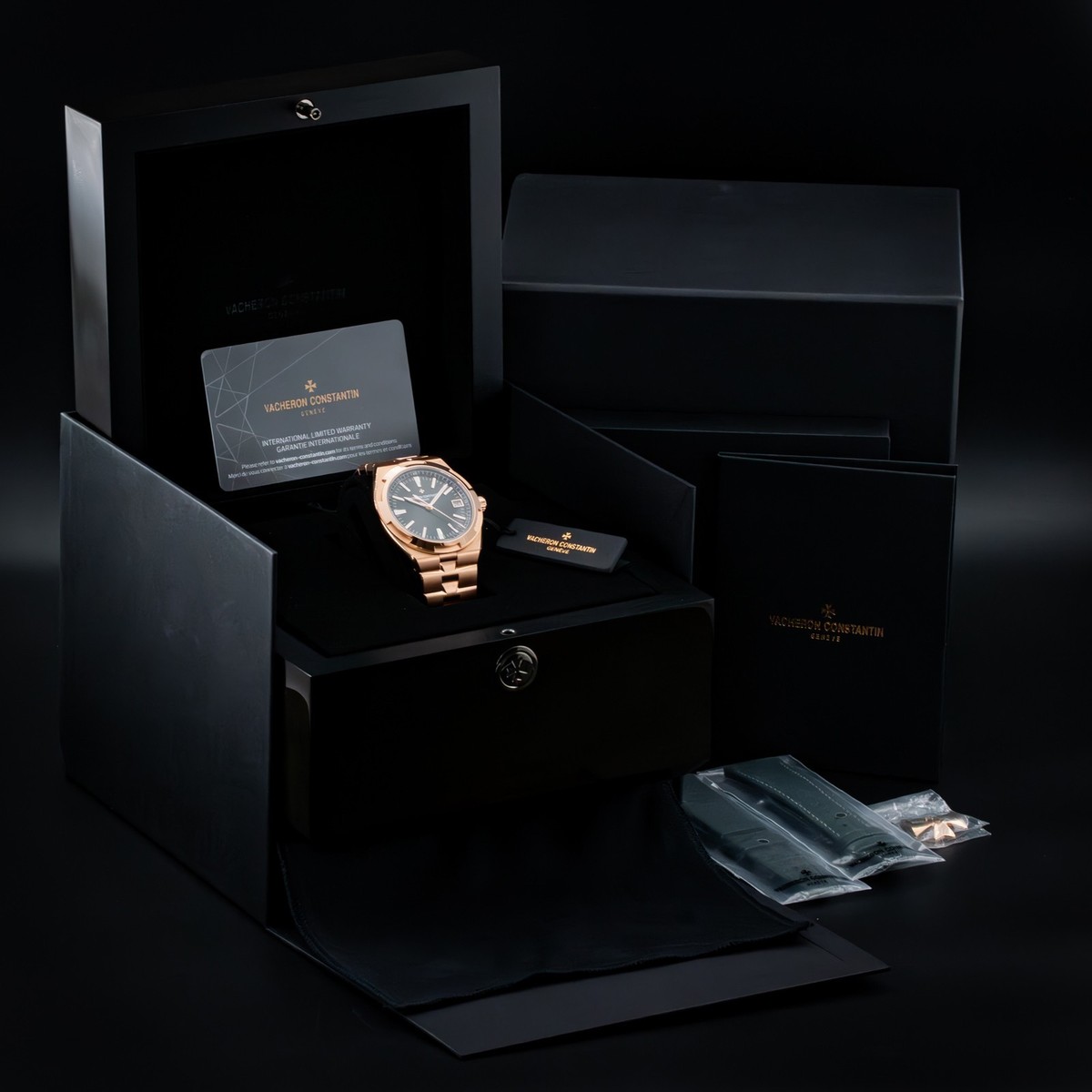 Vacheron Constantin Overseas Rose Gold Green Dial 4520V/210R-B967