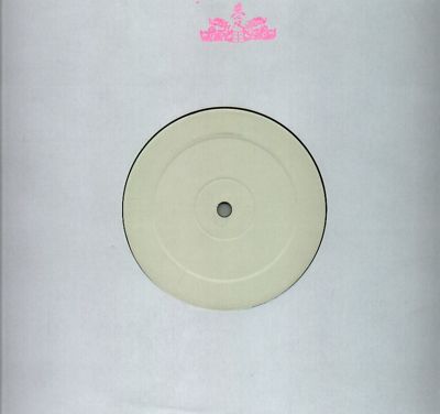 Nik Karagua ''Never'' *RR008/ Promo / Original Mix, Andre Absolut & Vandal Remixes