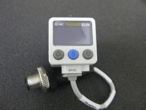 SMC ISE80H-A2-V, Digital Pressure Switch, 1/4 M VCR 2MPa, NEW, high purity - Picture 2 of 4