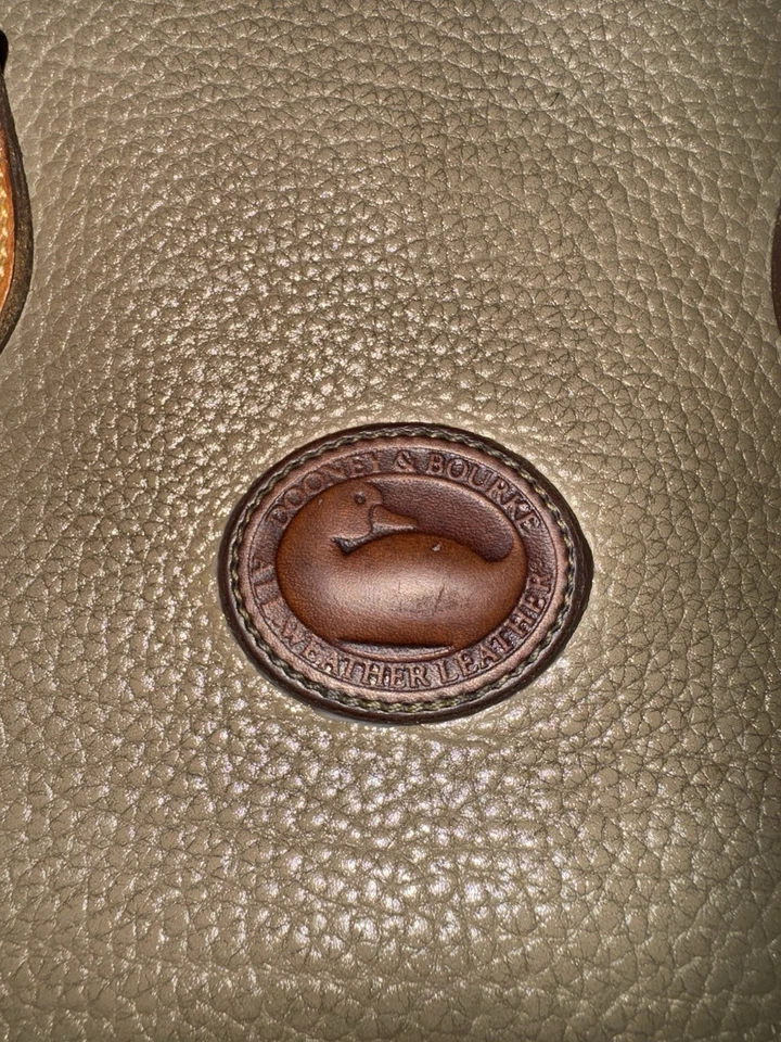 Cartera de Colección Dooney Bourke Cuero Guijarro Hecha en EE. UU. Coñac Buen Estado Foto 2 de 4