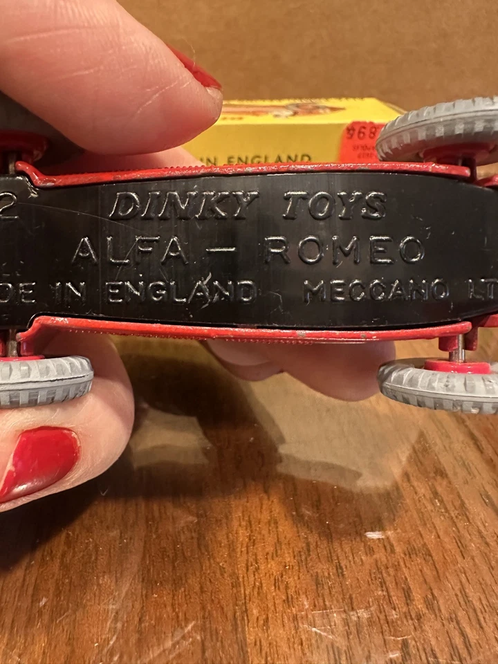 DINKY No.232 - Alfa Romero RACING CAR #8 (Red) + Original BOX (1954-1960) VGC  - Image 2 of 2