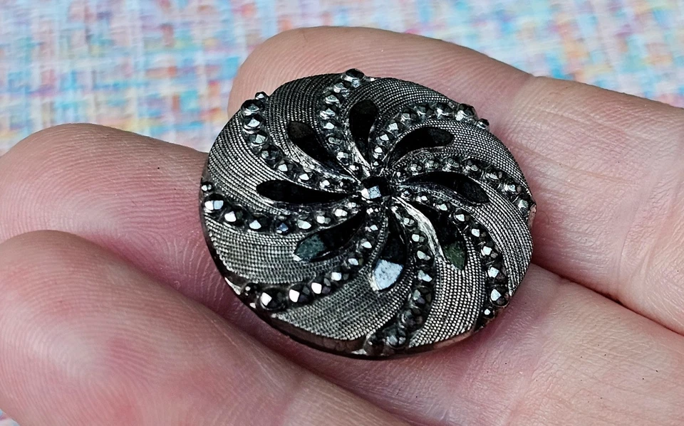 Antique Victorian Black Glass Lace Button 1880s. - Image 2 of 4