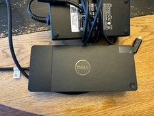 Dell WD19TBS USB Type-C Docking Station comes with 180w power cable.
