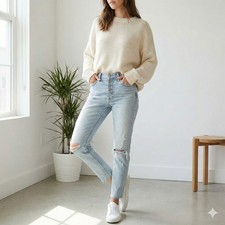 Aritzia Denim Forum The Yoko High Rise Slim Jeans Womens 25 Light Wash Raw Hem