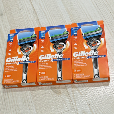 NEW Gillette Fusion 5 ProGlide, 1 Razor Handle, 2 Cartridge =3 Packs  (b8)