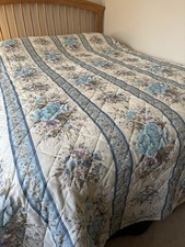 Vintage Quilted Bedspread 1970s Shades Of Blue Floral Mod Retro